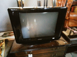 Old Samsung TV with Remote.
