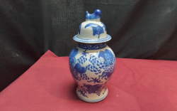 Vintage Blue and White Oriental Vase with Lidded. H.28 Cm.