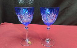 A Pair of Blue Crystal Wine Glass. H.Cm.