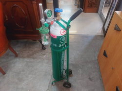 Oxygen tank with Stroller. used
