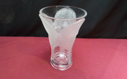 Crystal Vase Designed By Butterfly. W.13 H.20 Cm.