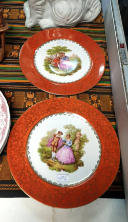 A pair of siqned Bavaria  Germany cabinet plates