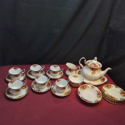 A Tea Set of Royal Albert Old Country Roses with Stamped on Base.