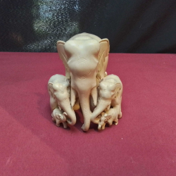 A Lovely  Assemble  of  An Elephant Family Ornament.H.11 Cm. 