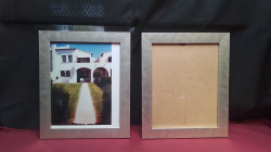 2 Large Silver Photo Frames
H.30 W.25 Cm. 