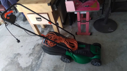 1600W Lawn Mower.