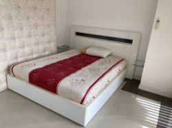 Queen Size Modern Bed with Mattress.