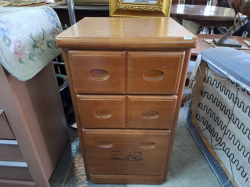 A Wooden cabinet with draws. Demens. 78x40 cm