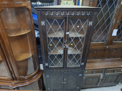 (141) An Oak Corner Cupboard with Leaded glass. H.173 W.73 D.36 cm